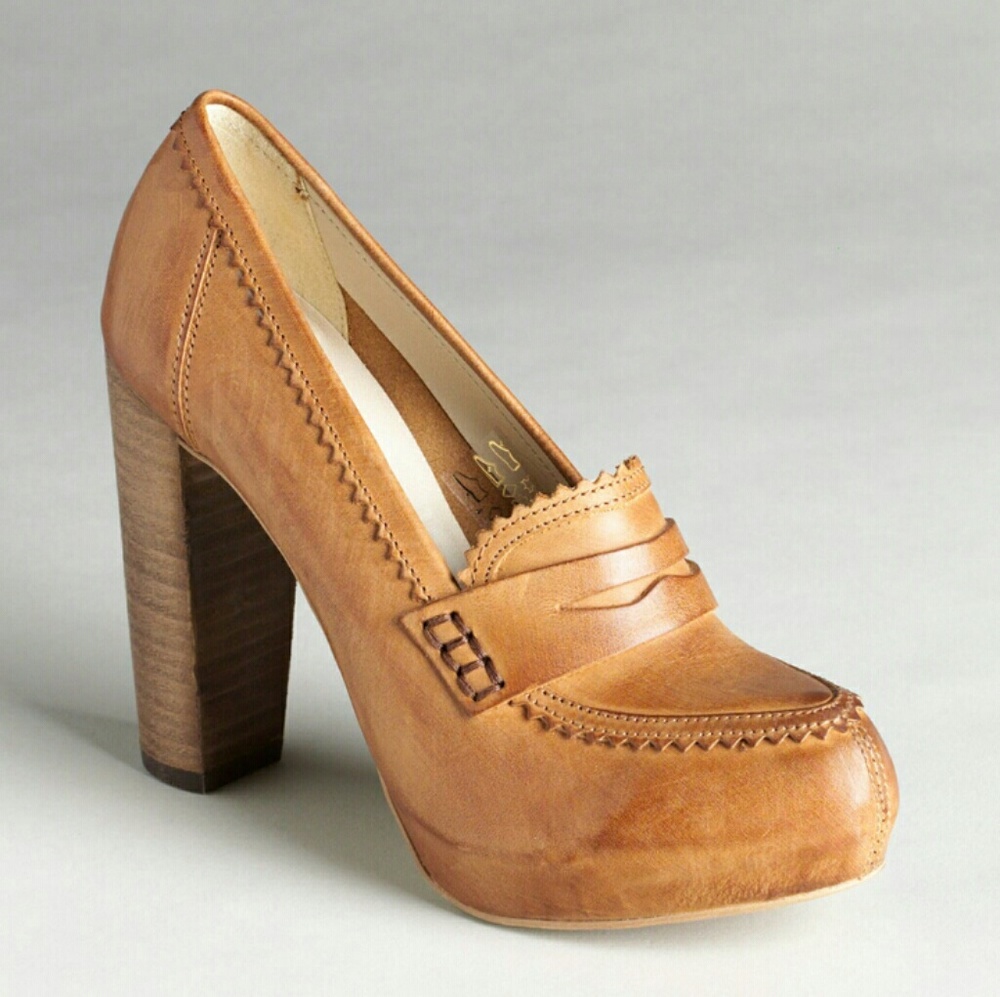 Boutique 9 "night" loafer pump size 6
